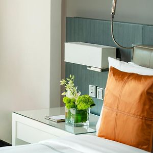 Fairmont Zimmer mit Zugang für Rollstuhlfahrer mit Kingsize-Bett